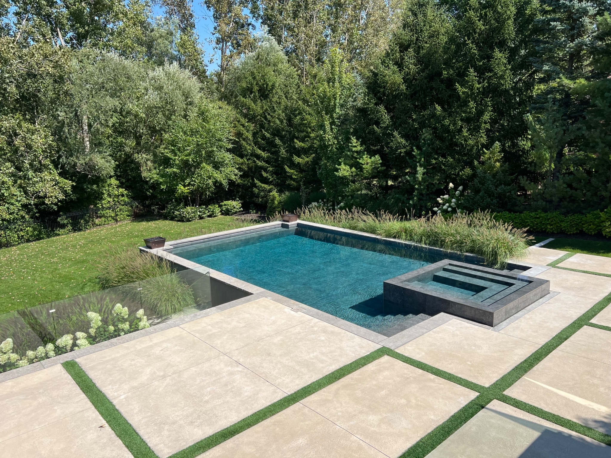 Pool Tile Restoration & Repairs